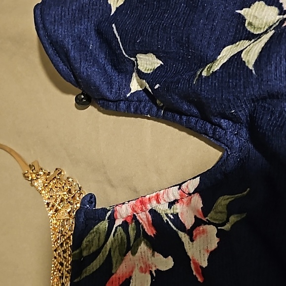 Jumpsuit - Picture 5 of 7